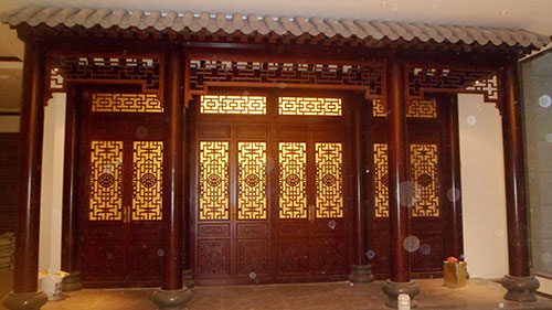 开州喜迎门中式木作为大家介绍传统中式门窗的种类
